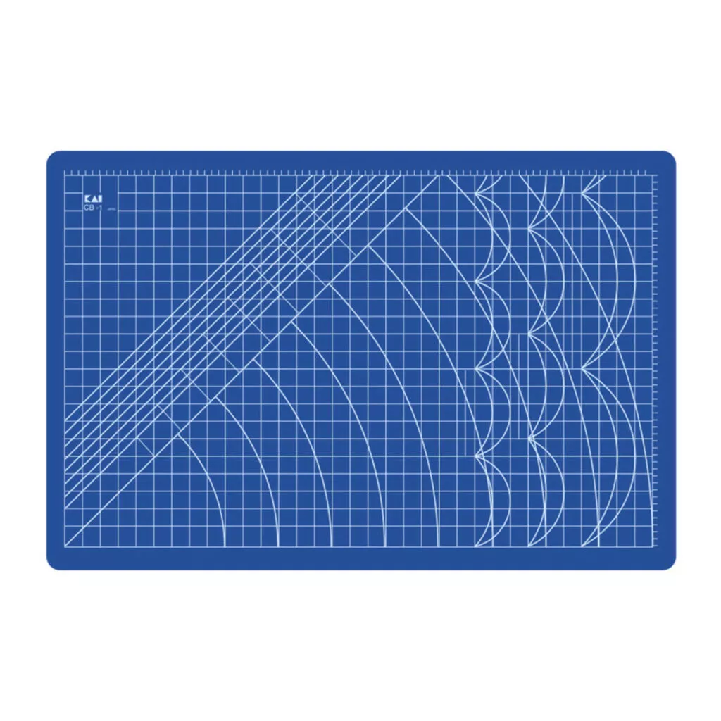 Skjærematte 900x600x2 mm med mørkeblå bunnfarge og cm- og inch-markeringer