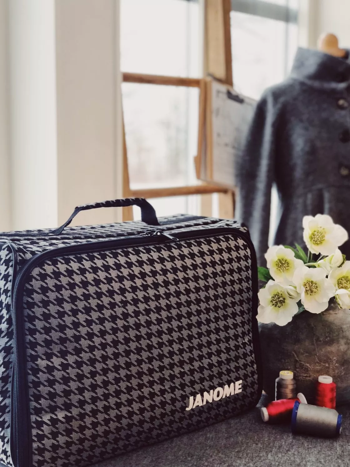 Symaskinbag grå/sort fra Janome
