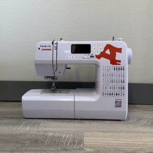 Brukt Janome Fæbrik DC 2050 - to år gammel